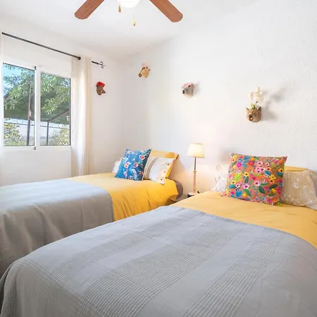 Casa Rosa Semesterbostad Torrent (Valencia)